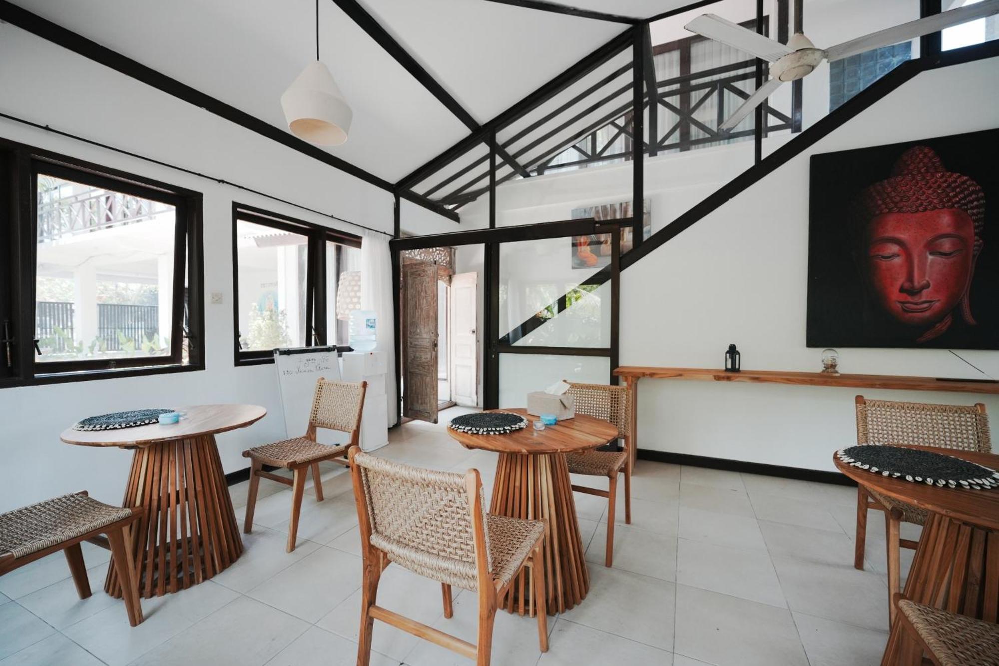 Sattva Yoga Retreat Villas Canggu Extérieur photo